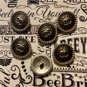 CHANEL Black and Silver Button Set